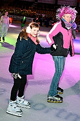 01 KarnevalOnIce 2026-02-06 07  alleato Arena und Ordensessen - Am späten Freitagnachmittag hieß es zum 4. Mal „Karneval on Ice“ . Nach der Premiere 2023 ist diese Veranstaltung weiterhin beliebt.  Das (Spaß)Eishockeyspiel der Teams Karneval vs. Stadt Duisburg endete 10:10. Nach diesem Besuch waren noch bei der Ehrengarde, diese hat den „Großen Orden“ an Joachim Loosen verliehen. : DVPJ, Toni I, Kinderprinz Juls I., Juls I., Prinzessin, Aileen I., Prinzessin Aileen I., HDK, Duisburg, Karneval, Helau, Tollität, Event, Session 2025, Session 2026, Hauptausschuss, Gemeinschaft, Hauptausschuss Karneval Duisburg, Duisburg ist echt