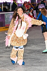 01 KarnevalOnIce 2026-02-06 08  alleato Arena und Ordensessen - Am späten Freitagnachmittag hieß es zum 4. Mal „Karneval on Ice“ . Nach der Premiere 2023 ist diese Veranstaltung weiterhin beliebt.  Das (Spaß)Eishockeyspiel der Teams Karneval vs. Stadt Duisburg endete 10:10. Nach diesem Besuch waren noch bei der Ehrengarde, diese hat den „Großen Orden“ an Joachim Loosen verliehen. : DVPJ, Toni I, Kinderprinz Juls I., Juls I., Prinzessin, Aileen I., Prinzessin Aileen I., HDK, Duisburg, Karneval, Helau, Tollität, Event, Session 2025, Session 2026, Hauptausschuss, Gemeinschaft, Hauptausschuss Karneval Duisburg, Duisburg ist echt