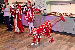 Prinzenem Intercity 2026- 02-10 11  Mal nicht wie immer - Eigentlich ist es Tradition der Roten Funken zu ihrem Prinzenempfang am Mittwoch vor Altweiber zu bitten. Dieses Jahr wurden im IntercityHotel die Tollitätten unvermeidbar einen Tag vorher : DVPJ, Toni I, Kinderprinz Juls I., Juls I., Prinzessin, Aileen I., Prinzessin Aileen I., HDK, Duisburg, Karneval, Helau, Tollität, Event, Session 2025, Session 2026, Hauptausschuss, Gemeinschaft, Hauptausschuss Karneval Duisburg, Duisburg ist echt