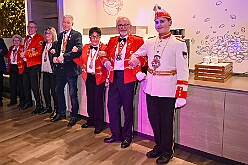 Prinzenem Intercity 2026- 02-10 20  Mal nicht wie immer - Eigentlich ist es Tradition der Roten Funken zu ihrem Prinzenempfang am Mittwoch vor Altweiber zu bitten. Dieses Jahr wurden im IntercityHotel die Tollitätten unvermeidbar einen Tag vorher : DVPJ, Toni I, Kinderprinz Juls I., Juls I., Prinzessin, Aileen I., Prinzessin Aileen I., HDK, Duisburg, Karneval, Helau, Tollität, Event, Session 2025, Session 2026, Hauptausschuss, Gemeinschaft, Hauptausschuss Karneval Duisburg, Duisburg ist echt