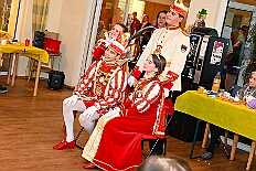 06 SeniKarn HEWAH Brauerstrasse 2026- 02-11 03  Mittwochs Tour, 11. Februar - Um 10 Uhr ging es an diesem Tag auf Karnevalsfeier der GGS Tonstraße für uns los. Danach waren dann 2 Termine mit Prinz Toni zusammen, einmal der Rathausempfang in Rheinhausen und das Wiegen bei der DEKRA. Am Nachmittag standen 3 Seniorenkarnevaslfeiern an, bei Casa Mia in Röttgersbach und den Hewag-Zentren Hufstraße und Brauerstraße. Nach dem Kurzbesuch bei den Lebensräumen Duisburg ging es in den Steinhof zum Abend für den Bürger des Jahres. : DVPJ, Toni I, Kinderprinz Juls I., Juls I., Prinzessin, Aileen I., Prinzessin Aileen I., HDK, Duisburg, Karneval, Helau, Tollität, Event, Session 2025, Session 2026, Hauptausschuss, Gemeinschaft, Hauptausschuss Karneval Duisburg, Duisburg ist echt