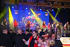 08 HDK Buerger desJahrse 2026- 02-11 31  Mittwochs Tour, 11. Februar - Um 10 Uhr ging es an diesem Tag auf Karnevalsfeier der GGS Tonstraße für uns los. Danach waren dann 2 Termine mit Prinz Toni zusammen, einmal der Rathausempfang in Rheinhausen und das Wiegen bei der DEKRA. Am Nachmittag standen 3 Seniorenkarnevaslfeiern an, bei Casa Mia in Röttgersbach und den Hewag-Zentren Hufstraße und Brauerstraße. Nach dem Kurzbesuch bei den Lebensräumen Duisburg ging es in den Steinhof zum Abend für den Bürger des Jahres. : DVPJ, Toni I, Kinderprinz Juls I., Juls I., Prinzessin, Aileen I., Prinzessin Aileen I., HDK, Duisburg, Karneval, Helau, Tollität, Event, Session 2025, Session 2026, Hauptausschuss, Gemeinschaft, Hauptausschuss Karneval Duisburg, Duisburg ist echt