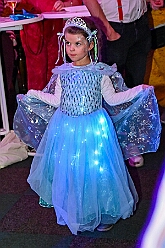 02 Kostuemfest SZ  Prinzgrd 2026-02-13 05  Kinderkarneval und Kostümfest   Der Karnevalsfreitag und seine Traditionen. Zuerst waren im Sermer Festzelt auf dem Kasselle-Pitter-Platz zum dortigen Kinderkarneval. Am frühen Abend hatte dann noch der SZ der Prinzengarde in der Gaststätte „Zum Treffpunkt“ zum Kostümfest eingeladen. : DVPJ, Toni I, Kinderprinz Juls I., Juls I., Prinzessin, Aileen I., Prinzessin Aileen I., HDK, Duisburg, Karneval, Helau, Tollität, Event, Session 2025, Session 2026, Hauptausschuss, Gemeinschaft, Hauptausschuss Karneval Duisburg, Duisburg ist echt