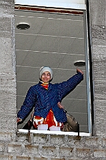 01 Das Wecken 2026- 02-14 05  Unser Tag - ein schöner Tag - Es war 8 Uhr in der Früh als wir am Samstagmorgen, 14. Februar, als wir mit Musik am WYNDHAM Hotel Duisburger Hof geweckt wurden. Danach ging es dann nach Hamborn wo „unser“ Kinderkarnevalszug pünktlich um 11:11 Uhr startete. Zu Mittagszeit gab es dann anschließend eine Empfang für uns und die Teneriffa Delegation. : DVPJ, Toni I, Kinderprinz Juls I., Juls I., Prinzessin, Aileen I., Prinzessin Aileen I., HDK, Duisburg, Karneval, Helau, Tollität, Event, Session 2025, Session 2026, Hauptausschuss, Gemeinschaft, Hauptausschuss Karneval Duisburg, Duisburg ist echt