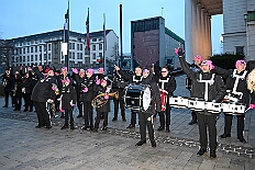 01 Das Wecken 2026- 02-14 13  Unser Tag - ein schöner Tag - Es war 8 Uhr in der Früh als wir am Samstagmorgen, 14. Februar, als wir mit Musik am WYNDHAM Hotel Duisburger Hof geweckt wurden. Danach ging es dann nach Hamborn wo „unser“ Kinderkarnevalszug pünktlich um 11:11 Uhr startete. Zu Mittagszeit gab es dann anschließend eine Empfang für uns und die Teneriffa Delegation. : DVPJ, Toni I, Kinderprinz Juls I., Juls I., Prinzessin, Aileen I., Prinzessin Aileen I., HDK, Duisburg, Karneval, Helau, Tollität, Event, Session 2025, Session 2026, Hauptausschuss, Gemeinschaft, Hauptausschuss Karneval Duisburg, Duisburg ist echt