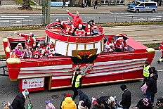 02 Der Zug 2026- 02-14 08  Unser Tag - ein schöner Tag - Es war 8 Uhr in der Früh als wir am Samstagmorgen, 14. Februar, als wir mit Musik am WYNDHAM Hotel Duisburger Hof geweckt wurden. Danach ging es dann nach Hamborn wo „unser“ Kinderkarnevalszug pünktlich um 11:11 Uhr startete. Zu Mittagszeit gab es dann anschließend eine Empfang für uns und die Teneriffa Delegation. : DVPJ, Toni I, Kinderprinz Juls I., Juls I., Prinzessin, Aileen I., Prinzessin Aileen I., HDK, Duisburg, Karneval, Helau, Tollität, Event, Session 2025, Session 2026, Hauptausschuss, Gemeinschaft, Hauptausschuss Karneval Duisburg, Duisburg ist echt