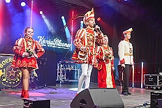 04 Heerlager 2026- 02-16 05  KG Rot-Gold Laar im Ewaldi-Haus - Die KG Rot-Gold Laar hatte am 6. Mai zum Frühlingsfest eingeladen. Wir als designierte Kinderprinzencrew 2027 sind gern der Einladung gefolgt. Nach Leckereien vom Grill, sowie Kaffee und Kuchen startete  ab ca. 19 Uhr die Frühlingsparty. : DVPJ, Toni I, Kinderprinz Juls I., Juls I., Prinzessin, Aileen I., Prinzessin Aileen I., HDK, Duisburg, Karneval, Helau, Tollität, Event, Session 2025, Session 2026, Hauptausschuss, Gemeinschaft, Hauptausschuss Karneval Duisburg, Duisburg ist echt