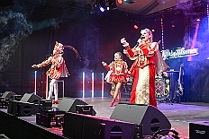 04 Heerlager 2026- 02-16 06  KG Rot-Gold Laar im Ewaldi-Haus - Die KG Rot-Gold Laar hatte am 6. Mai zum Frühlingsfest eingeladen. Wir als designierte Kinderprinzencrew 2027 sind gern der Einladung gefolgt. Nach Leckereien vom Grill, sowie Kaffee und Kuchen startete  ab ca. 19 Uhr die Frühlingsparty. : DVPJ, Toni I, Kinderprinz Juls I., Juls I., Prinzessin, Aileen I., Prinzessin Aileen I., HDK, Duisburg, Karneval, Helau, Tollität, Event, Session 2025, Session 2026, Hauptausschuss, Gemeinschaft, Hauptausschuss Karneval Duisburg, Duisburg ist echt