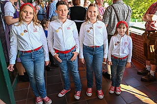 Wiesenfrueschoppen 2026- 10-04 04  Ein Hauch von Oktoberfest -  Die KG Königreich Duissern hatte auch in diesem Jahr wieder zu ihrem traditionellen „Wies´n Frühschoppen“ in die Tennis-Gaststätte des DSC Preussen eingeladen. : DVPJ, Oliver I, Kinderprinz Niklas I., Niklas I., Prinzessin, Greta I., Prinzessin Greta I., HDK, Duisburg, Karneval, Helau, Tollität, Event, Session 2026, Session 2027, Hauptausschuss, Gemeinschaft, Hauptausschuss Karneval Duisburg, Duisburg ist echt
