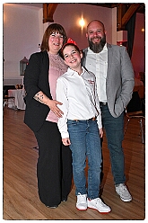 Prinzenwahl HDK 2025-04-11 62  Prinzenwahl 2025 - Am Freitag 11. April 2025 ist endlich so weit. Vorstellung bei der Präsidentenversammlung. Nach einer kurzen Verschnaufpause dann die Erlösung, wir sind gewählt als Kinderprinzencrew der Session 2025 / 2026. Danach dann das erste mal, ohne unsere Kindergarde, nur wir vier allein, auf die Bühne im Steinhof. Wir wurden gefeiert, beschenkt und machten sehr viele Fotos.  Hier auch nochmal einen herzlichen Glückwunsch an den des. Stadtprinzen Toni I. mit seiner Crew. : DVPJ, Toni I, Juls I., Prinz Karneval, Prinz, Prinz Juls I., Prinzessin Aileen I., Hofmarschälle, Page, Pagen, Paginnen, HDK, Duisburg, Karneval, Helau, Tollität, Event, Session 2025, Session 2025, HDK Duisburg, Hauptausschuss, Hauptausschuss Karneval Duisburg, Duisburg ist echt