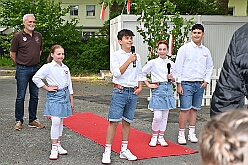 Mercuralia 2025-05-17 22  Maifest 2025 - Am Samstag dem 17. Mai besuchten wir das MERCURALIA der Römergarde in Dinslaken. Es war die XVII. Auflage und wie in jedem Jahr war die Kinderprinzencrew der Glücksbringer bei der Blumen-Frühlingsverlosung. : DVPJ, Holger II, Kinderprinz Phil II., Prinzessin, Mia I., Prinzessin Mia I., HDK, Duisburg, Karneval, Helau, Tollität, Event, Session 2024, Session 2025, Hauptausschuss, Gemeinschaft, Hauptausschuss Karneval Duisburg, Duisburg ist echt