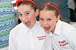 Mercuralia 2025-05-17 29  Maifest 2025 - Am Samstag dem 17. Mai besuchten wir das MERCURALIA der Römergarde in Dinslaken. Es war die XVII. Auflage und wie in jedem Jahr war die Kinderprinzencrew der Glücksbringer bei der Blumen-Frühlingsverlosung. : DVPJ, Holger II, Kinderprinz Phil II., Prinzessin, Mia I., Prinzessin Mia I., HDK, Duisburg, Karneval, Helau, Tollität, Event, Session 2024, Session 2025, Hauptausschuss, Gemeinschaft, Hauptausschuss Karneval Duisburg, Duisburg ist echt