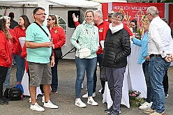 Mercuralia 2025-05-17 35  Maifest 2025 - Am Samstag dem 17. Mai besuchten wir das MERCURALIA der Römergarde in Dinslaken. Es war die XVII. Auflage und wie in jedem Jahr war die Kinderprinzencrew der Glücksbringer bei der Blumen-Frühlingsverlosung. : DVPJ, Holger II, Kinderprinz Phil II., Prinzessin, Mia I., Prinzessin Mia I., HDK, Duisburg, Karneval, Helau, Tollität, Event, Session 2024, Session 2025, Hauptausschuss, Gemeinschaft, Hauptausschuss Karneval Duisburg, Duisburg ist echt