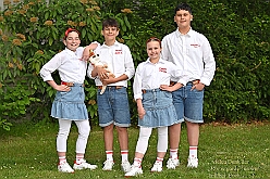 Mercuralia 2025-05-17 40  Maifest 2025 - Am Samstag dem 17. Mai besuchten wir das MERCURALIA der Römergarde in Dinslaken. Es war die XVII. Auflage und wie in jedem Jahr war die Kinderprinzencrew der Glücksbringer bei der Blumen-Frühlingsverlosung. : DVPJ, Holger II, Kinderprinz Phil II., Prinzessin, Mia I., Prinzessin Mia I., HDK, Duisburg, Karneval, Helau, Tollität, Event, Session 2024, Session 2025, Hauptausschuss, Gemeinschaft, Hauptausschuss Karneval Duisburg, Duisburg ist echt