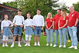 Grillparty 2025-06-2814  Grillparty - Wir waren Gäste, u.a. auch die große Crew, auf der Grillparty se. Ehemaligen Tollität Prinz Tobias I.  und seinem Lebensgefährten Luis in Bottrop. : DVPJ, Holger II, Kinderprinz Phil II., Prinzessin, Mia I., Prinzessin Mia I., HDK, Duisburg, Karneval, Helau, Tollität, Event, Session 2024, Session 2025, Hauptausschuss, Gemeinschaft, Hauptausschuss Karneval Duisburg, Duisburg ist echt
