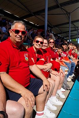 MoviePark 2025-09-07 03  Gemeinsam im Movie Park - Am Sonntag 7. September haben wir einen wunderbaren Tag mit der „Großen“ Prinzencrew im „Movie Park“ verbringen dürfen. Wir haben nicht nur die Attraktionen „getestet“, wir durften auch Fotos mit der Stuntcrew machen. : DVPJ, Holger II, Kinderprinz Phil II., Prinzessin, Mia I., Prinzessin Mia I., HDK, Duisburg, Karneval, Helau, Tollität, Event, Session 2024, Session 2025, Hauptausschuss, Gemeinschaft, Hauptausschuss Karneval Duisburg, Duisburg ist echt