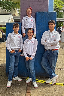 01 KGMarxlJecken 2025-09-13 07  Am Samstag 13. September - Zuerst waren wir in „Mattlerbusch“. Die Marxloher-Jecken „Feierten mit Freunden“ dort auf dem Gelände neben dem Niederrheinischen Karnevalsmusem. Danach gab es das Heimspiel bei unserer KG Alle Mann an Bord. Ein Gartenfest mit den aktiven und passiven Mitgliedern.