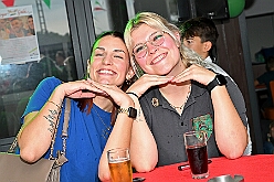 03 SommerfBuergergarde 2025-09-20 04  40 Jähriges, ein Baum und Sommerfest - Am 20. September feierte die Hamborner Stadtwache, das Offizierscorps der KG Rot-Weiß Hambrn-Marxloh 1958 e.V.,  ihr 40-jähriges Bestehen. Danach erfüllten wir unsere Nominierung in der Facebook Challenge  zum Pflanzen eines „Karnevals-Baums“ durch PrinznToni I.(des.). Zum Abschluss besuchten wir noch das Sommerfest der Bürgergarde der Stadt Duisburg an der Sechs-Seen-Platte. : DVPJ, Holger II, Kinderprinz Phil II., Prinzessin, Mia I., Prinzessin Mia I., HDK, Duisburg, Karneval, Helau, Tollität, Event, Session 2024, Session 2025, Hauptausschuss, Gemeinschaft, Hauptausschuss Karneval Duisburg, Duisburg ist echt