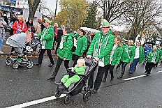 01 Biwak AMaB 2025-11-09 10  Biwak und Hoppeditzerwachen im Süden - Am Sonntagmorgen 9. November eröffnete die KG Alle Mann an Bord - die »Blauen Jungs« 1955 e.V. die neue Session mit ihrem traditionellen Biwak. Das erste große Heimspiel für uns. Nach gutem Brauch wurde uns auch dann noch ein Weckmann überreicht. Danach noch ein bisschen weiter in Richtung Süden, die KG Südstern feierte in Serm ihrHoppeditzerwachen. : DVPJ, Holger II, Kinderprinz Phil II., Prinzessin, Mia I., Prinzessin Mia I., HDK, Duisburg, Karneval, Helau, Tollität, Event, Session 2024, Session 2025, Hauptausschuss, Gemeinschaft, Hauptausschuss Karneval Duisburg, Duisburg ist echt