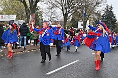 01 Biwak AMaB 2025-11-09 16  Biwak und Hoppeditzerwachen im Süden - Am Sonntagmorgen 9. November eröffnete die KG Alle Mann an Bord - die »Blauen Jungs« 1955 e.V. die neue Session mit ihrem traditionellen Biwak. Das erste große Heimspiel für uns. Nach gutem Brauch wurde uns auch dann noch ein Weckmann überreicht. Danach noch ein bisschen weiter in Richtung Süden, die KG Südstern feierte in Serm ihrHoppeditzerwachen. : DVPJ, Holger II, Kinderprinz Phil II., Prinzessin, Mia I., Prinzessin Mia I., HDK, Duisburg, Karneval, Helau, Tollität, Event, Session 2024, Session 2025, Hauptausschuss, Gemeinschaft, Hauptausschuss Karneval Duisburg, Duisburg ist echt